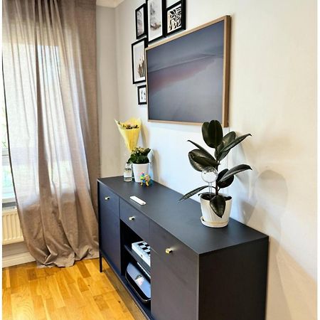 Two Bedroom Flat In The Heart Of London Exterior foto