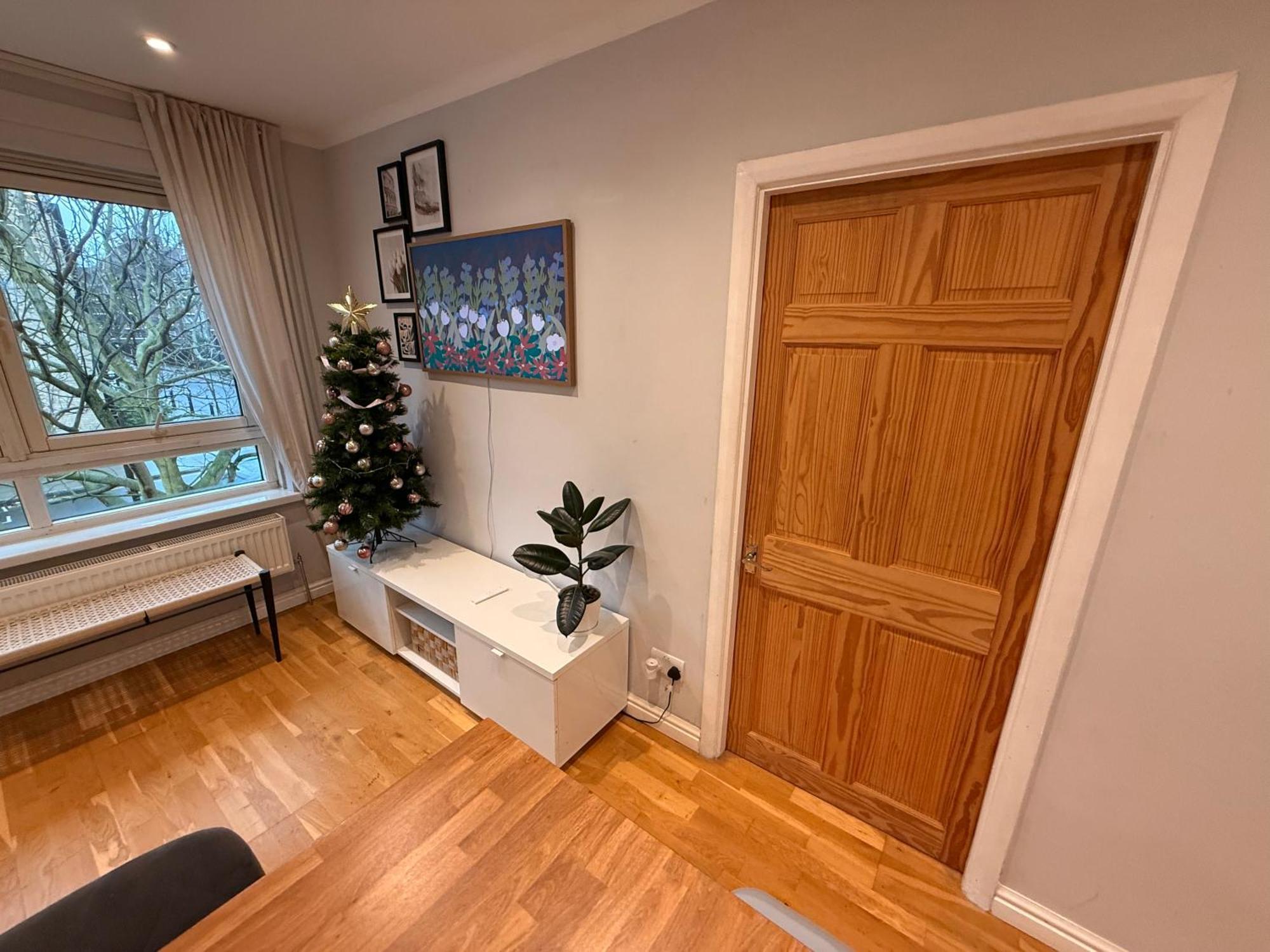 Two Bedroom Flat In The Heart Of London Exterior foto
